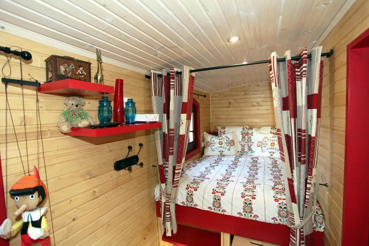 Les Perelles Bed & Breakfast Saint-Vigor-le-Grand Екстериор снимка