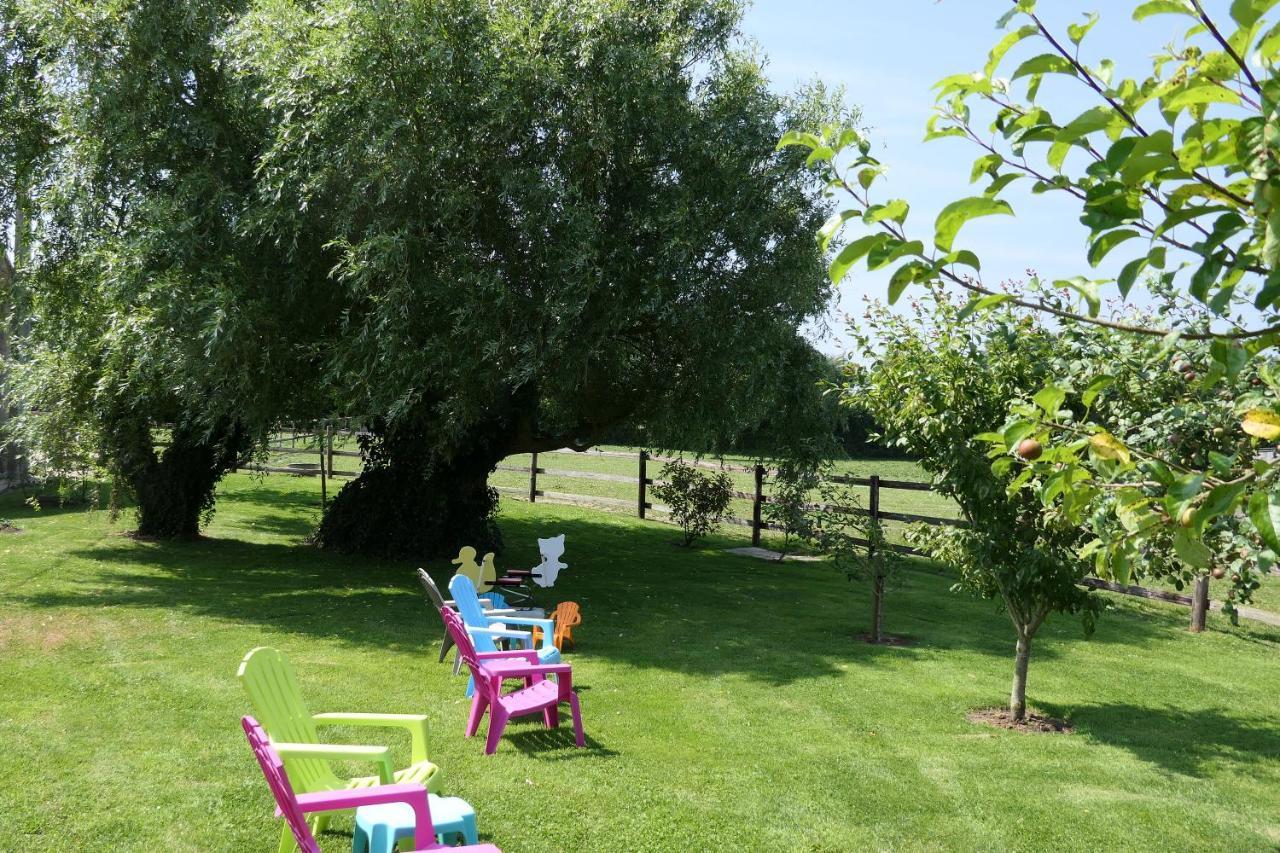 Les Perelles Bed & Breakfast Saint-Vigor-le-Grand Екстериор снимка